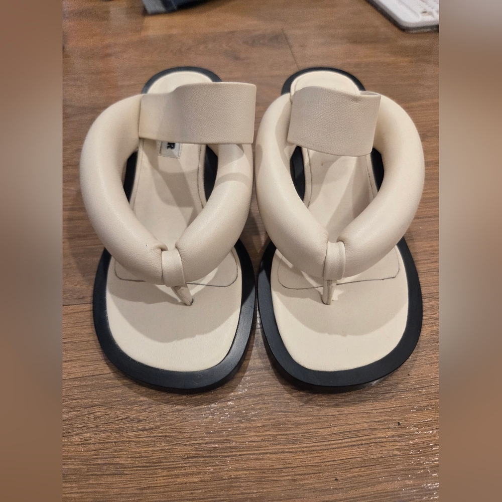 Sandals chunky thong sandal padded platform